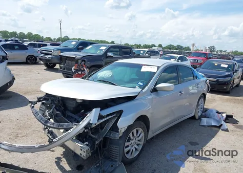 2015 Nissan Altima 2.5 S из США, поврежденный, VIN 1N4AL3APXFN369779